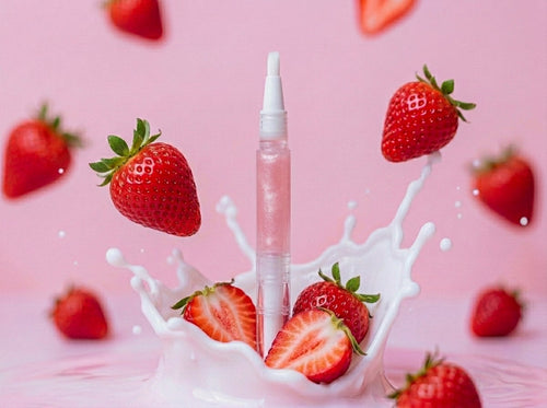 3ml clear cuticle oil pen. Strawberries & cream scented nail serum