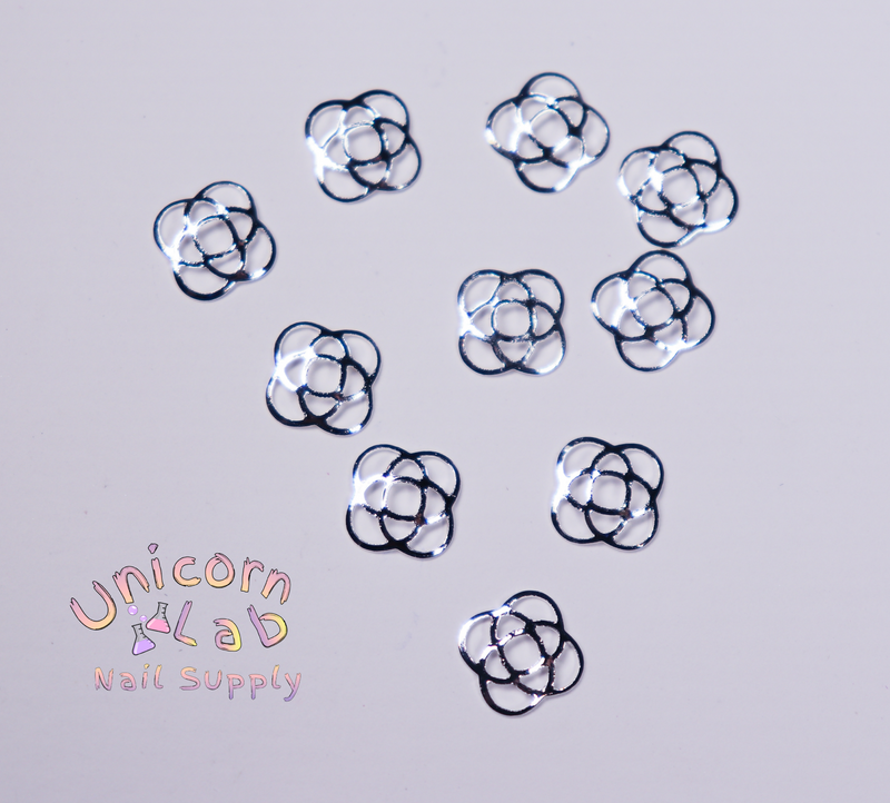 Silver flower alloy 3D charms x 10 pcs - Emerson Crystals