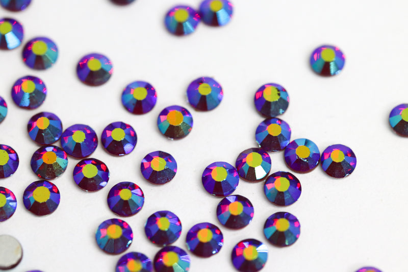 Dark Siam AB SS10 (Unicorn Lab Rhinestones)