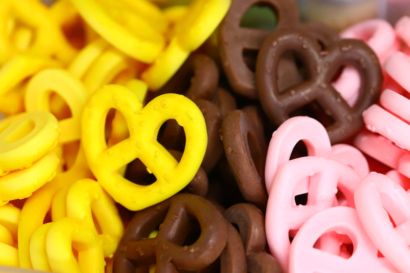 Pretzel Charm x6