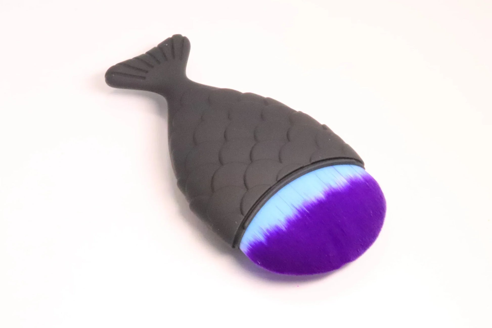 Mermaid Dust Brush Matte Black - Unicorn Lab