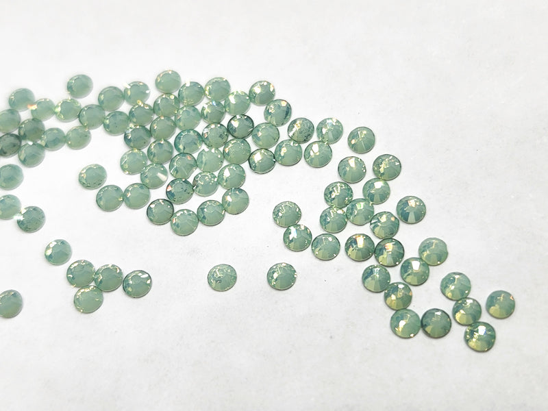 Green Opal SS6 (Unicorn Lab Rhinestones)