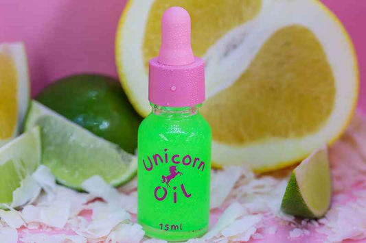 Green nail serum 15ml with tropical citrus theme, non-greasy cuticle oil