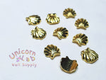 Gold shell curved charms x 10 pcs - Emerson Crystals